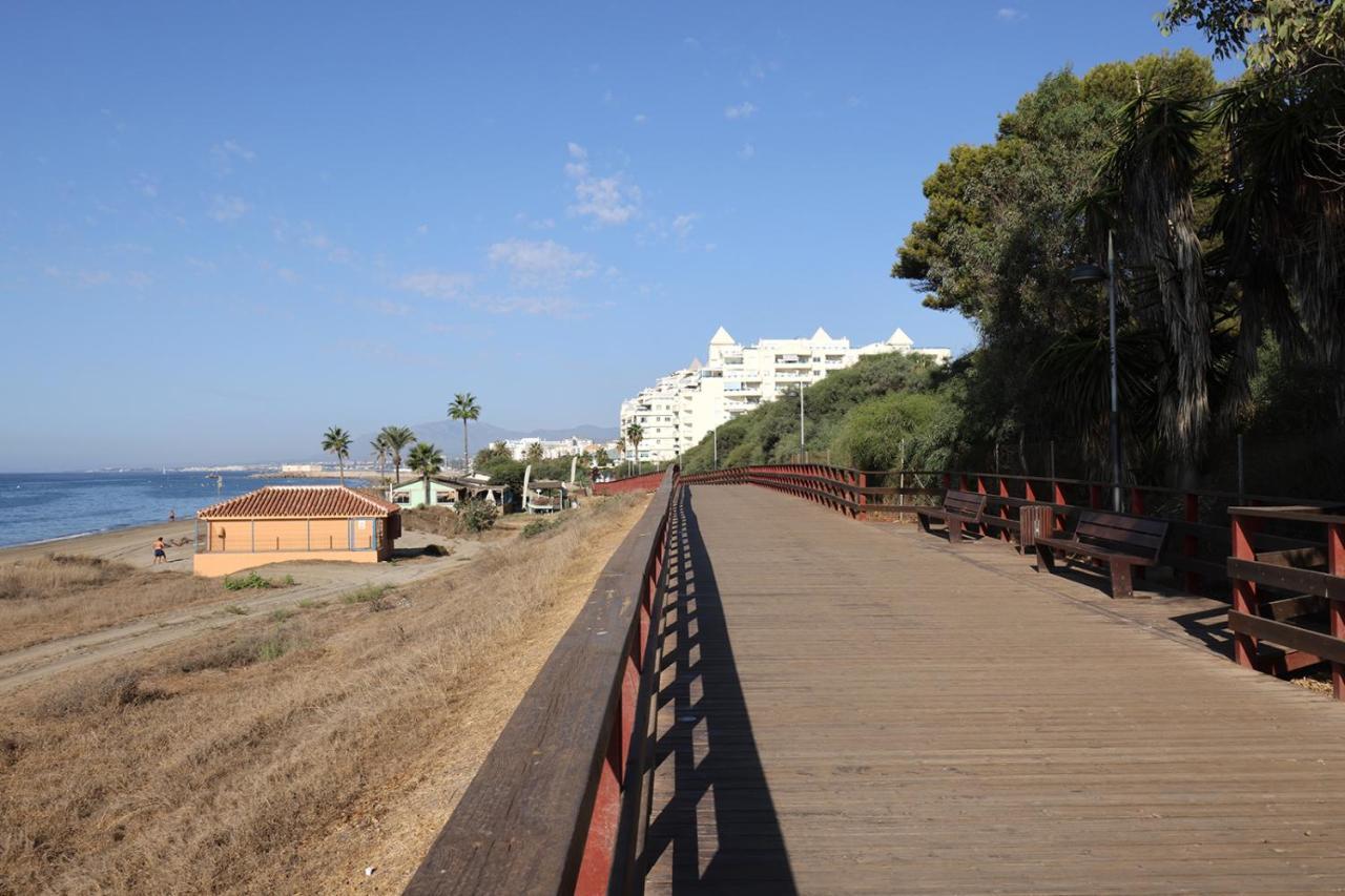 Lujo En Banana Beach Primera Linea De Playa Marbella Exterior foto